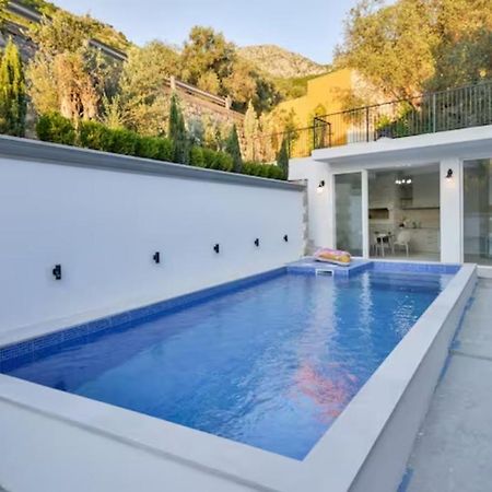 Apartments Vuksic Sveti Stefan Dış mekan fotoğraf
