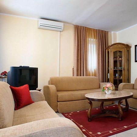 Apartments Vuksic Sveti Stefan Dış mekan fotoğraf