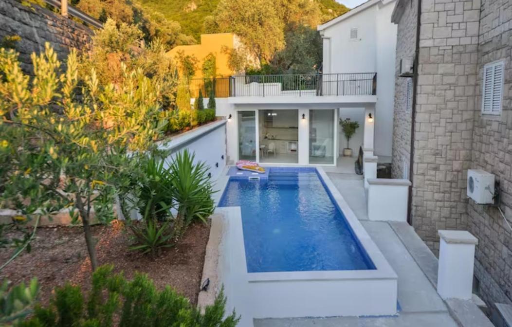 Apartments Vuksic Sveti Stefan Dış mekan fotoğraf