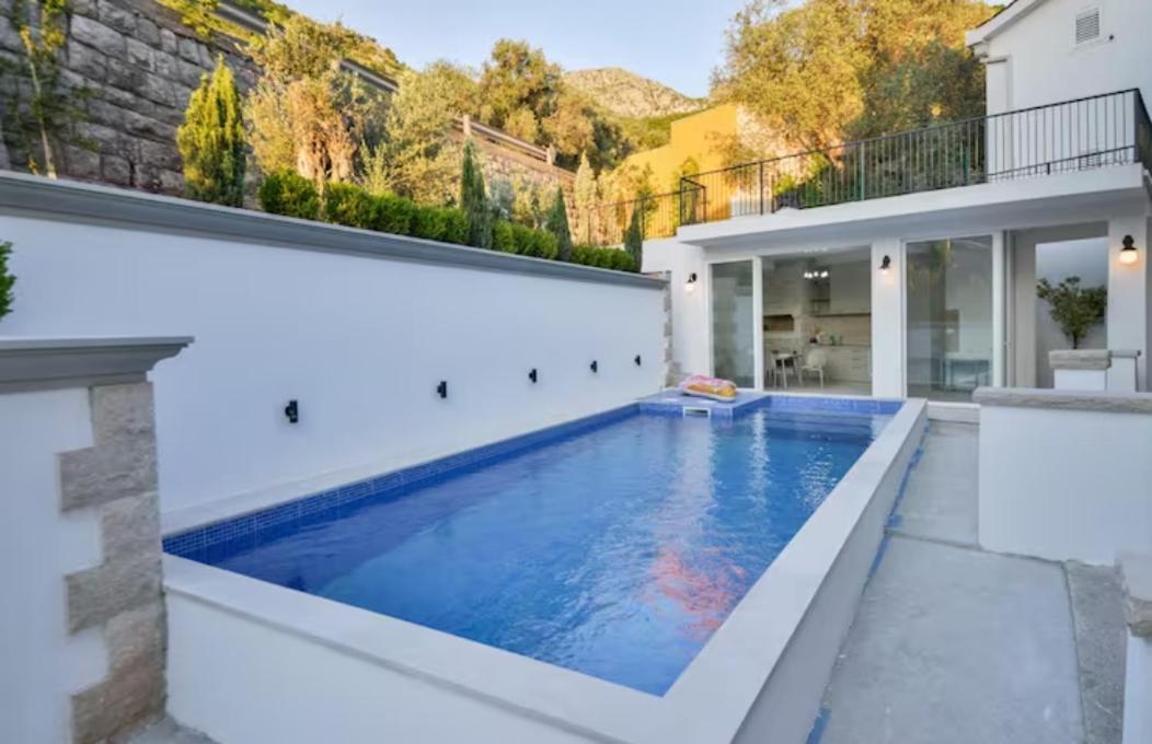Apartments Vuksic Sveti Stefan Dış mekan fotoğraf