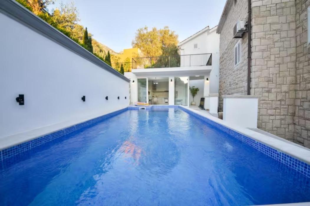 Apartments Vuksic Sveti Stefan Dış mekan fotoğraf