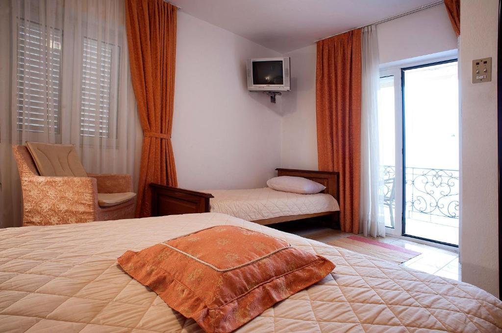 Apartments Vuksic Sveti Stefan Oda fotoğraf