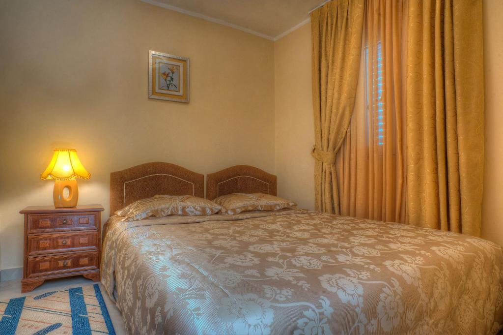 Apartments Vuksic Sveti Stefan Oda fotoğraf