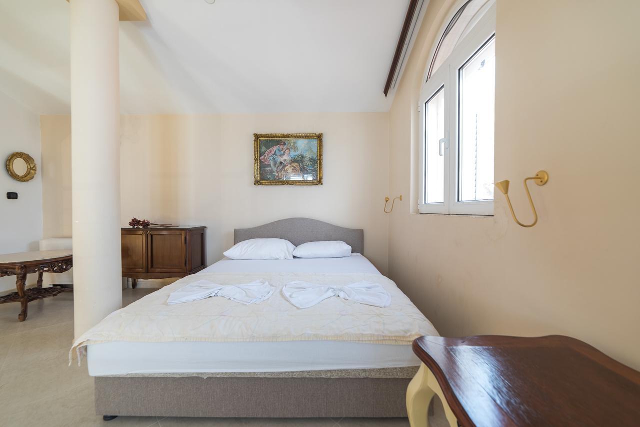 Apartments Vuksic Sveti Stefan Dış mekan fotoğraf