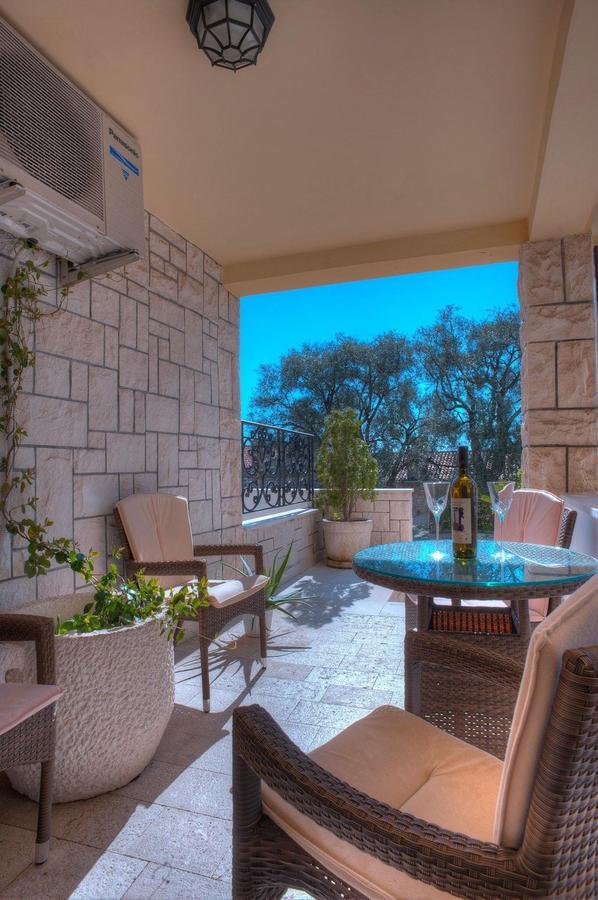 Apartments Vuksic Sveti Stefan Dış mekan fotoğraf